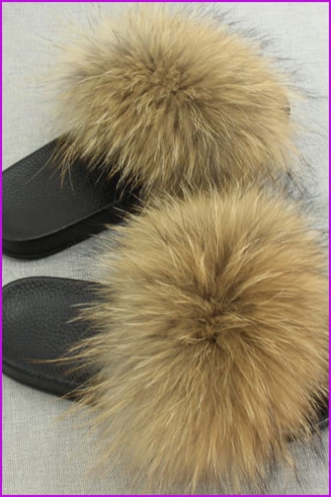 { Ready Stock } Raccoon Fur Sliders F004 - Furdela